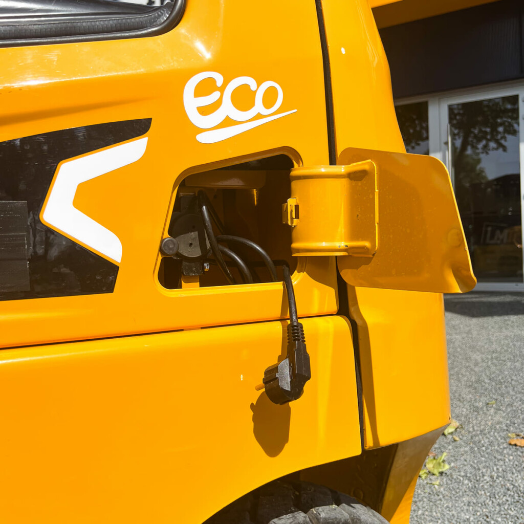 Prise de charge d’un chariot élévateur électrique Hangcha XE18i lithium