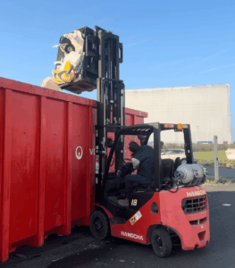 Chariot Élévateur Hangcha avec retourneur à pallox chez Pyramidor à Brissac